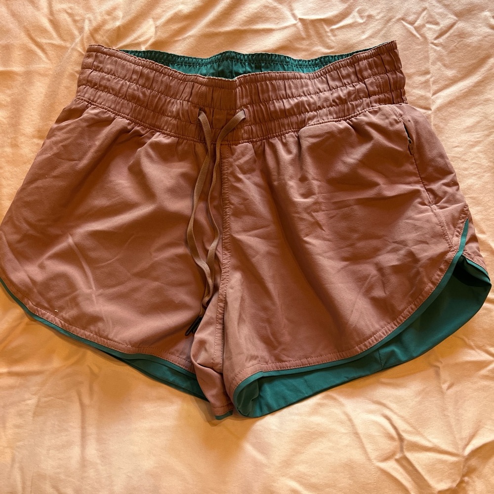 lululemon Salmon and Turquoise Reversible Choose a Side Athletic Shorts